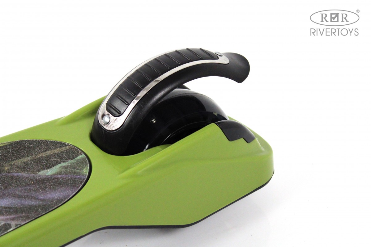 Детский самокат RiverToys HB-Q3 зеленый gjpp1j46fvwj5cdhwoi4pvrl7pxcu364