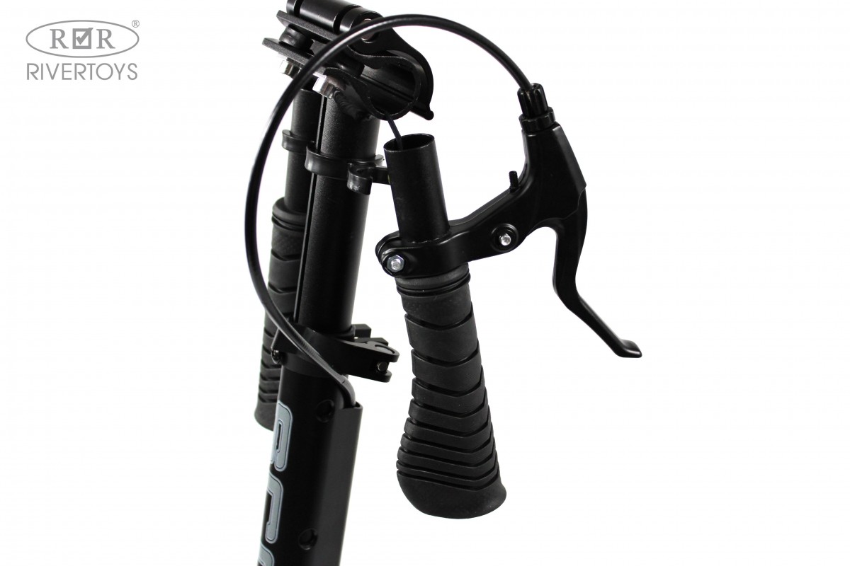 Детский самокат RiverToys HB-A7 черный q0josdcy7hzbwbawwijptxspe8v9yn8j