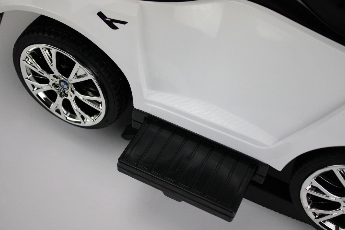 Детский толокар RiverToys BMW M5 A999MP-M с родительской ручкой белый 2r98ad9x4wbp2w6gxpa04dd9lhc6rwa6