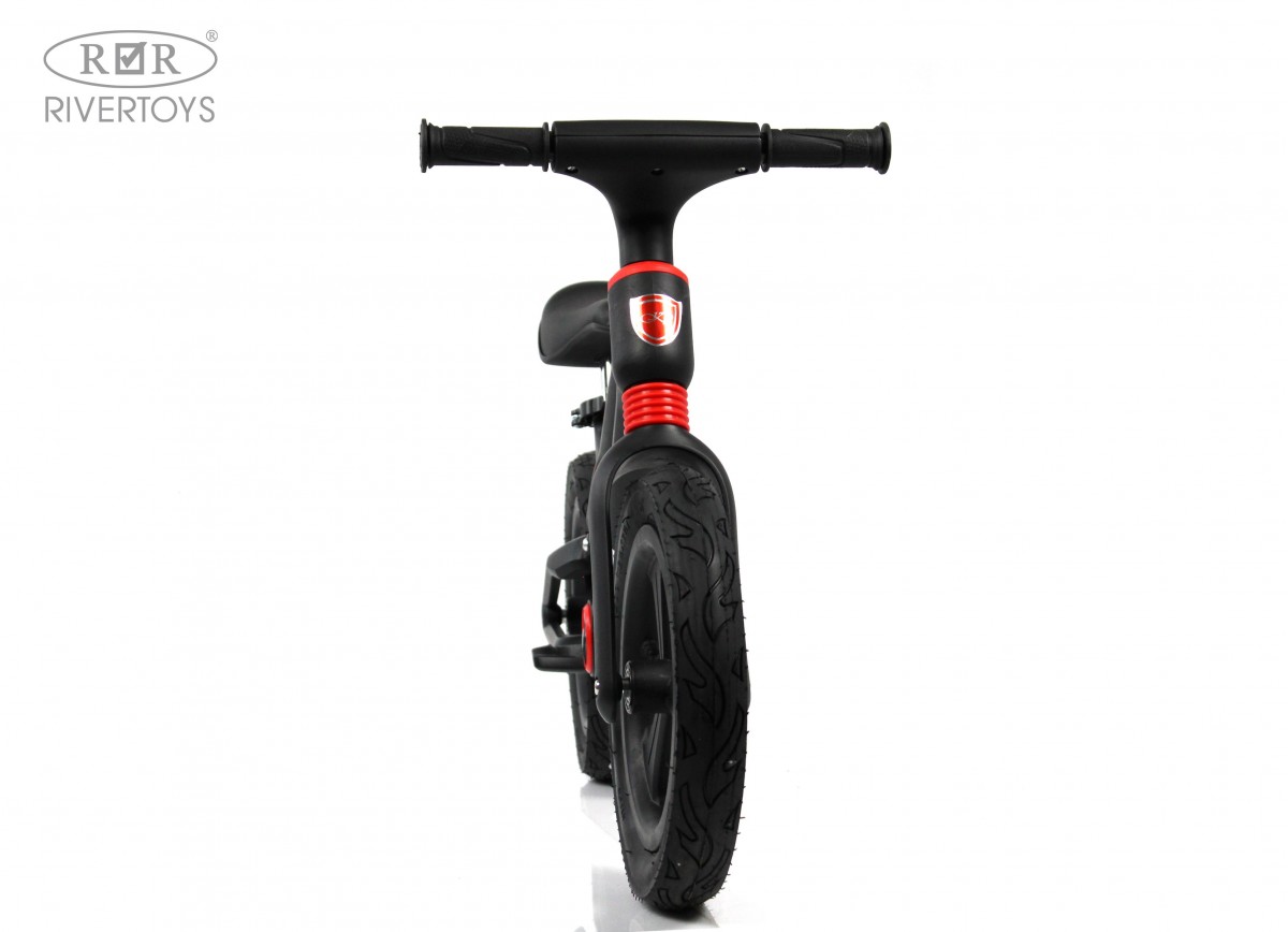 Детский беговел RiverToys М002БХ черный fzst7pgethok2gyqu2g0syvk4sdbkl3e