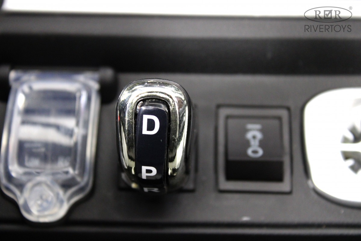 Детский электромобиль RiverToys Mercedes Benz G63 Y777YY черный 05eb7cgqxv28tql0u9amj9fj2fxg9drl