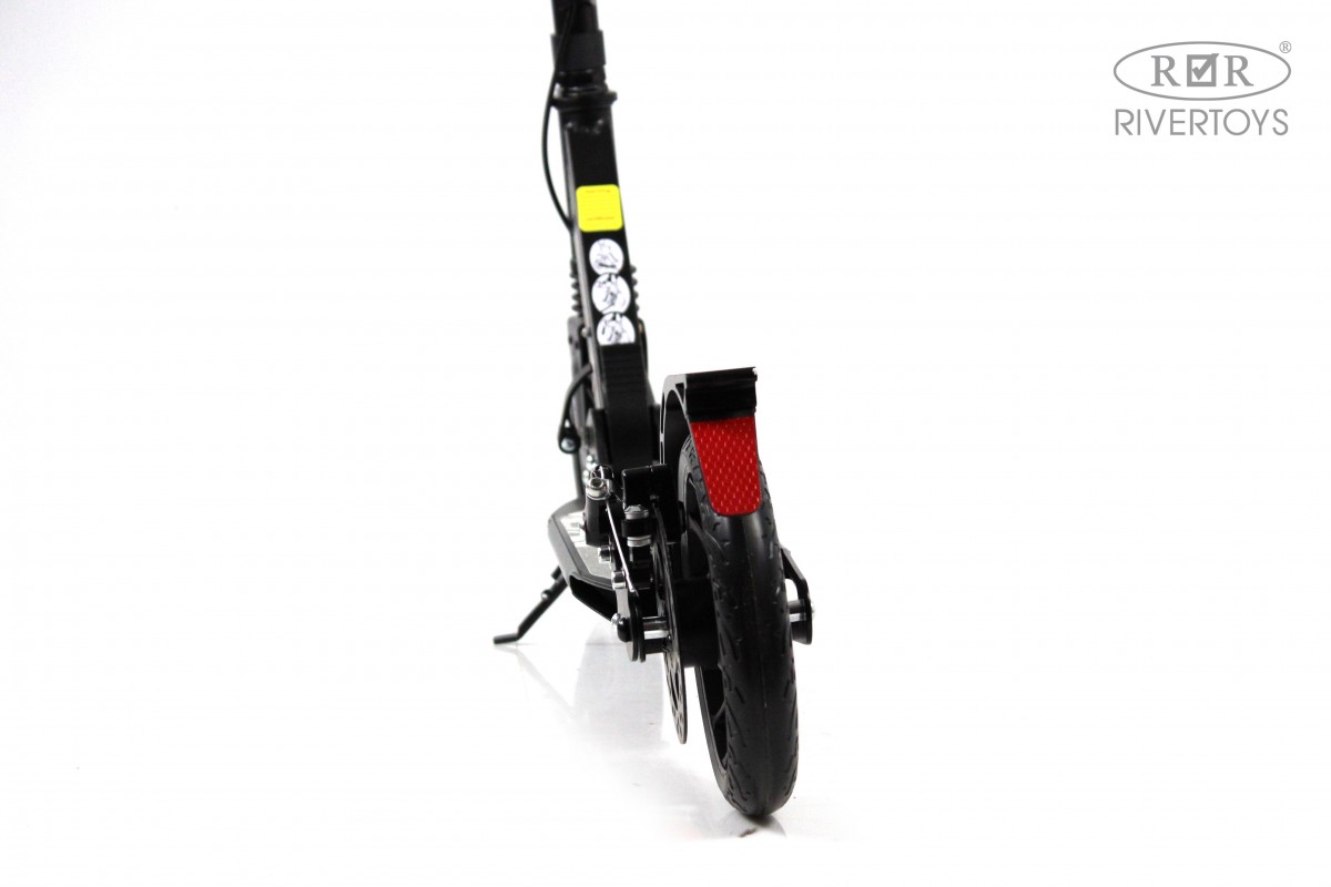 Детский самокат RiverToys HB-A7 черный sw4e05hkttpthqhocolfyq7fxcd8i622