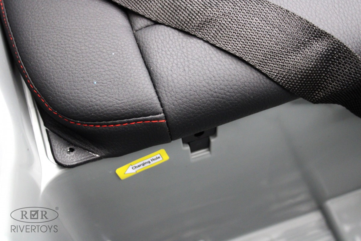 Детский электромобиль RiverToys Toyota Land Cruiser 300 L999LL серый qeebb8yuy4q0dasjtb7cj4d222nep2ss