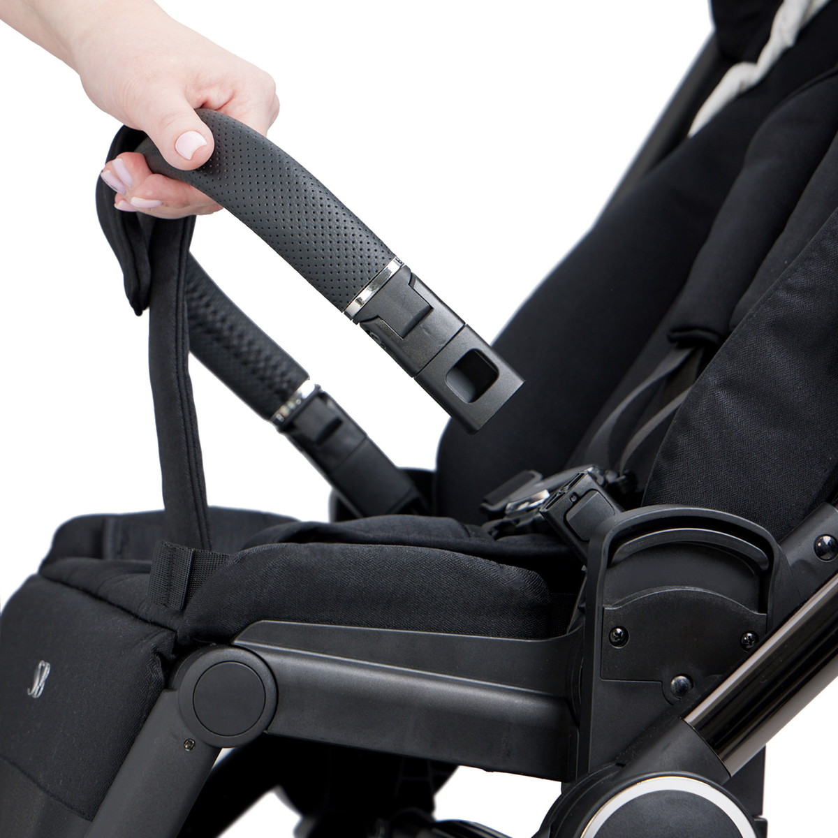 Коляска 2 в 1 Sweet Baby Elegante Chrome Black mi6nnwddr2sdfssi1wn6ym4t31jjth0w
