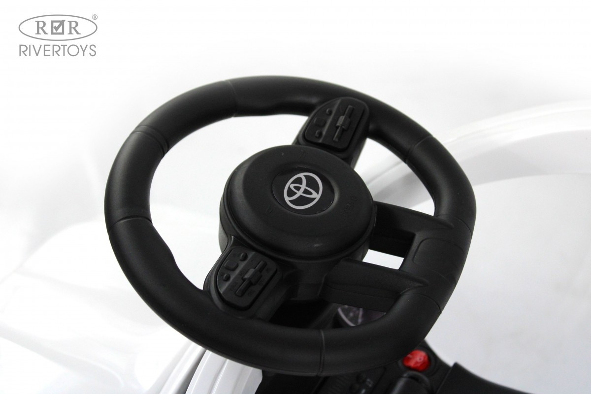 Детский толокар RiverToys Toyota Land Cruiser 300 Z002ZZ-C белый i2ig3emjwd3htakgf4ksby9ypnh3gegd