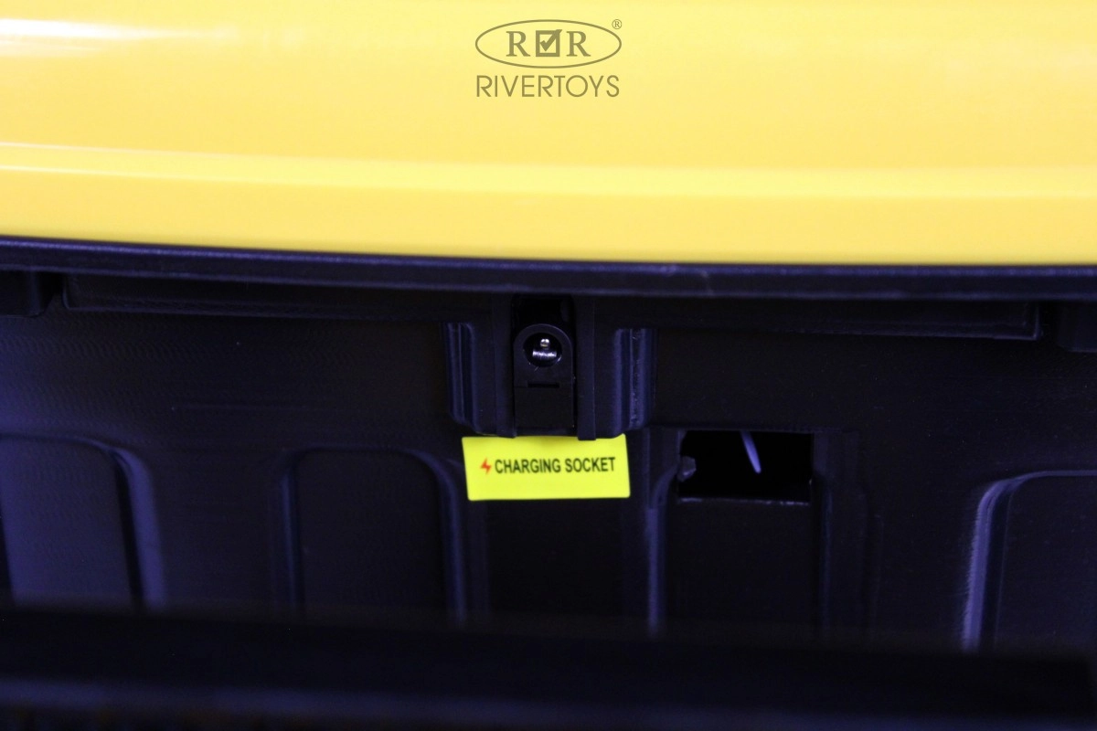 Детский электромобиль RiverToys K111KK желтый is16x2u7es456y7de4c7my26bx0f8g2u