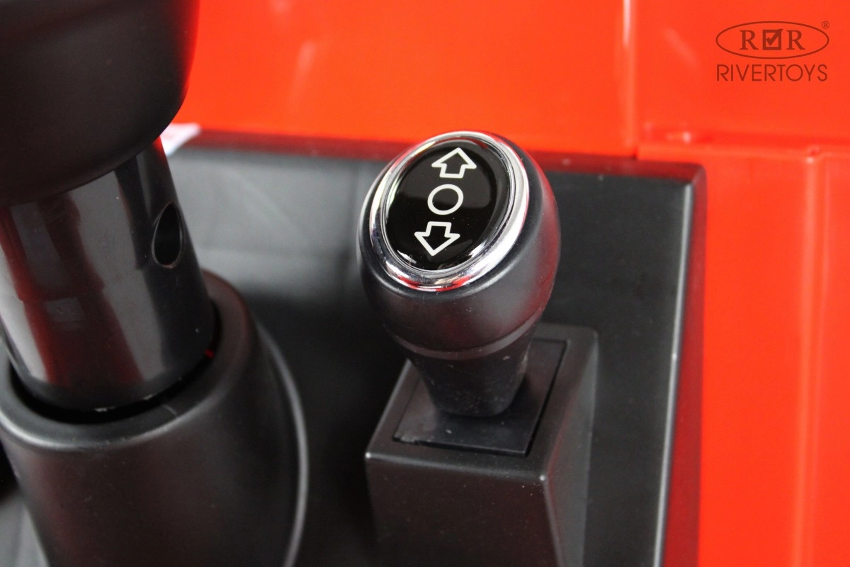 Детский электромобиль RiverToys G001GG красный 0frprq86n4nctlah4tq6yarcvzh8v7w4