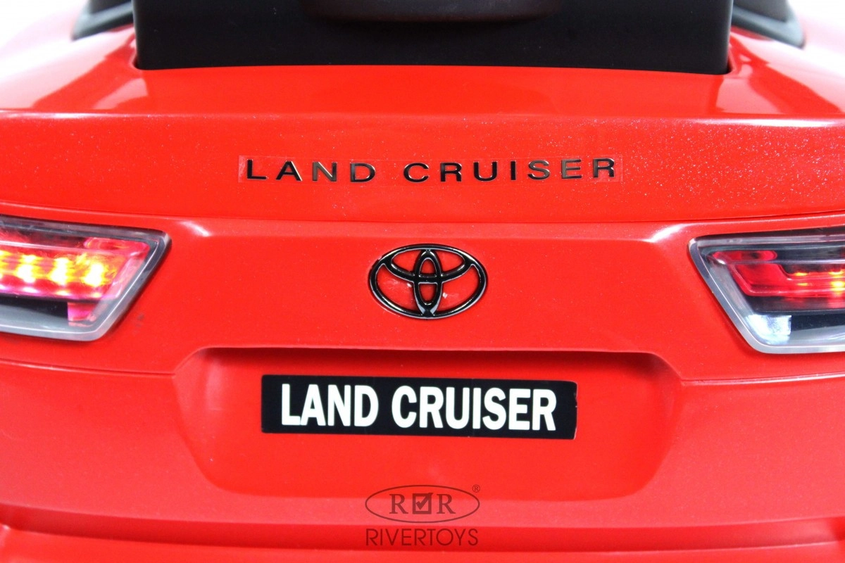 Детский толокар RiverToys Toyota Land Cruiser 300 Z002ZZ-B красный c70g60268bx07rkghylgj4xxop3qfcj2