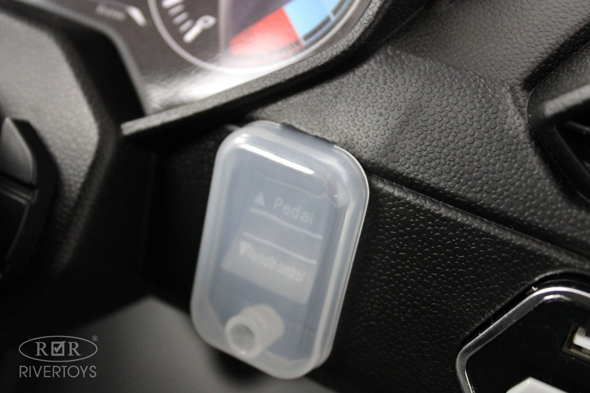 Детский электромобиль RiverToys JS3168 черный rcanlbi1hjhdwxzpbajb0xjgvtgp9agt