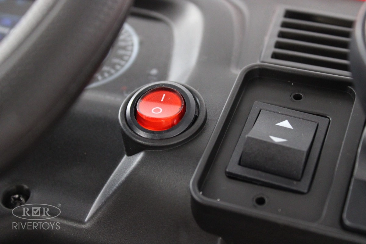 Детский электромобиль RiverToys K555PX красный ce013f067r85806fw7jmisoe50biuz1x