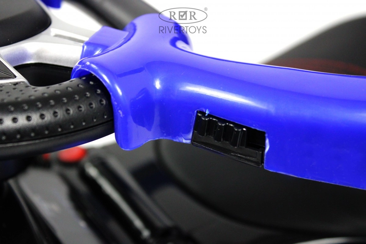 Детская каталка RiverToys Mercedes-Benz GL63 A888AA-H синий 4mfgum4ius7jmoilh745zob5o8wvmv4a