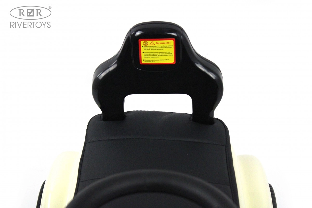 Детский толокар RiverToys Mercedes-AMG 300S G300GG белый tkhtzlfl38ftbr52i8xeb8quq7yu4d1n