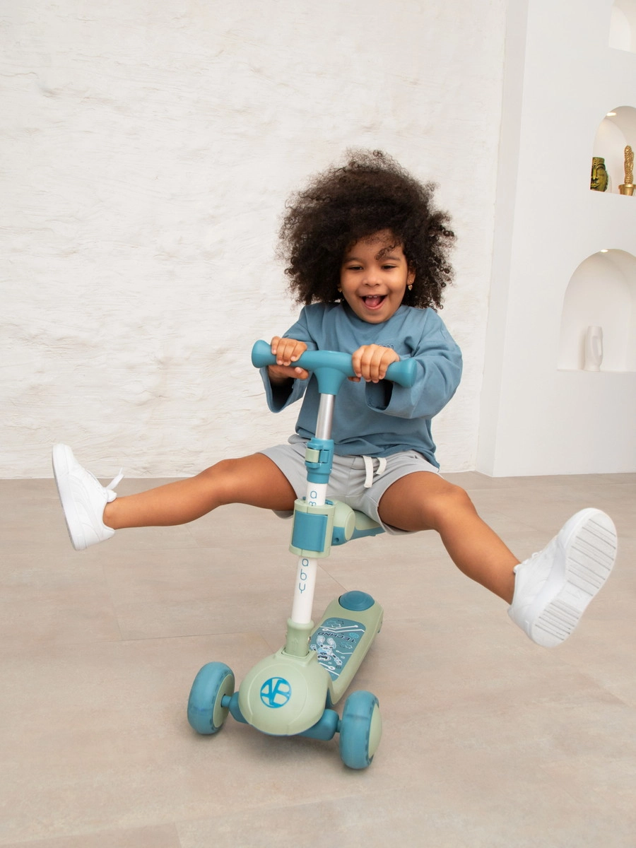 Самокат (кикборд) трехколесный Amarobaby Art Синий pp4tvmbckq848mb5jfahxk99g7xgyqg7