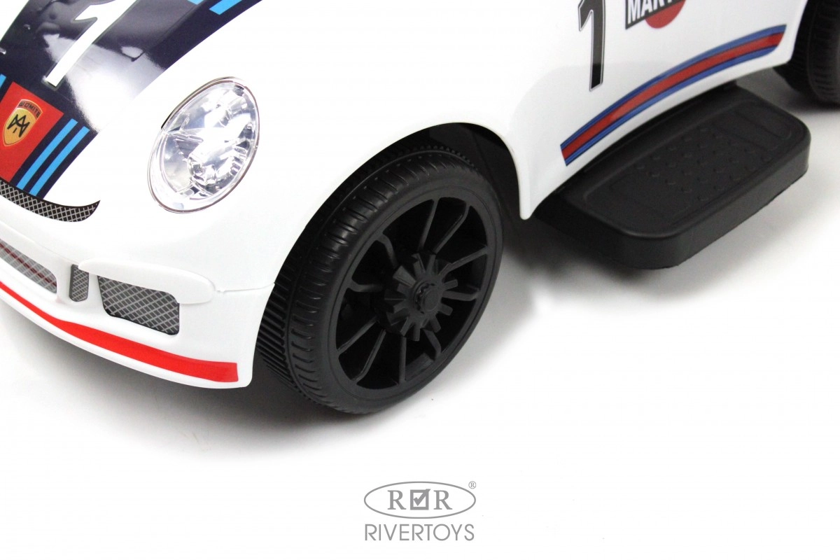 Детский толокар RiverToys F005FF-P с родительской ручкой белый gv8tc544pvk9xk8r87sfygxbd4pkncr0