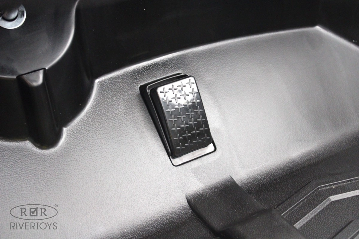 Детский электромобиль RiverToys JS3168 черный fg7xv1jlbcfty5zynco1s113ovu7ihx8