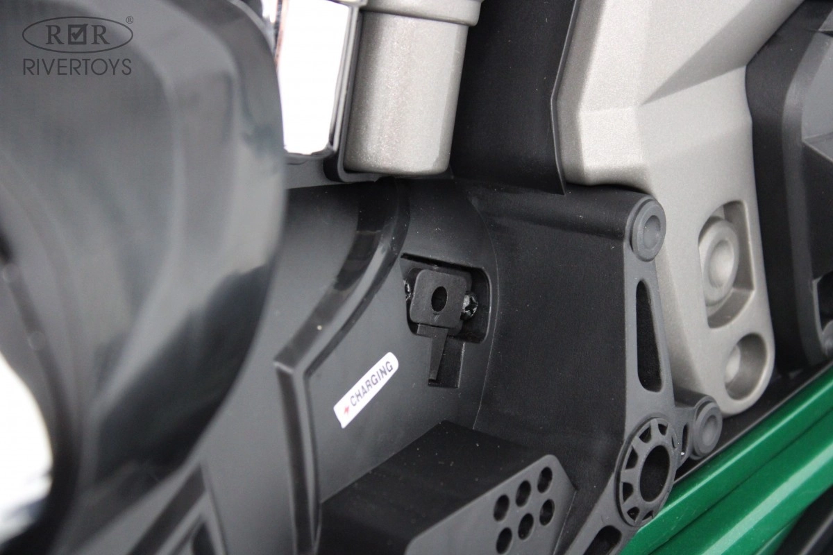Детский электромотоцикл RiverToys C111MC зеленый pq6dr2gm67e0m34g3xzmmsqlix3c2orb