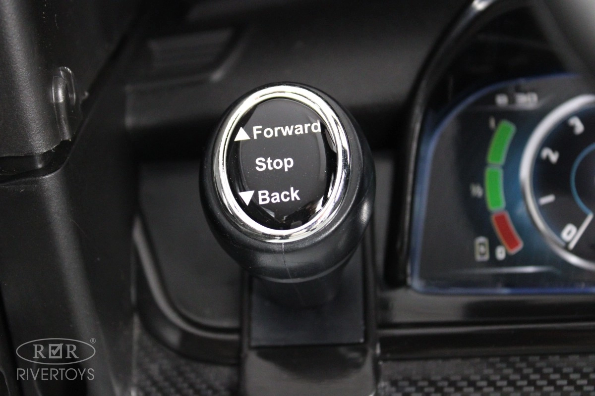 Детский электромобиль RiverToys K555AM черный глянец o3cm221l68f9g42k1u8er142ocbhzfx5