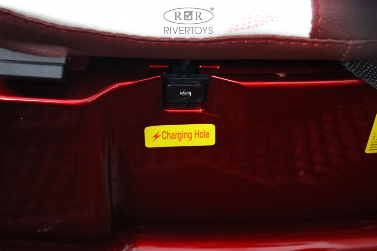 Детский электромобиль RiverToys М444БХ красный глянец ylwv3hivensx9tjv42s9fvqbngyqi9uk