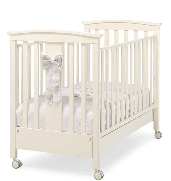 Детская кроватка Erbesi Lilli (слоновая кость)