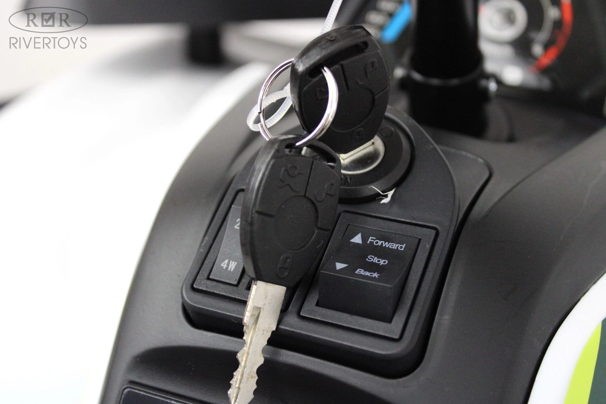 Детский электроквадроцикл RiverToys H999HH белый i84i80kyhf3wp1mz6t86pv9x87853cyx