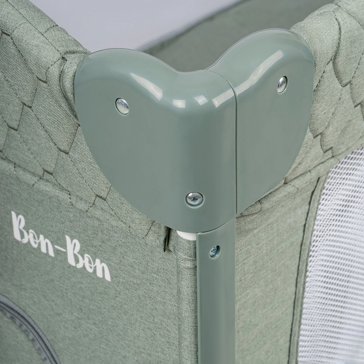 Манеж-кровать Indigo Bon-Bon, лен, приставной, 2 уровня зеленый wvwqj29mhwbqj9d3lk3v8tm93glchg71