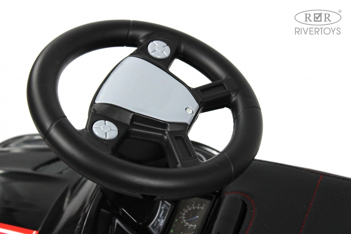 Детский толокар RiverToys L001LL-A черный chnjnruzjks87d3bddxwivd9btejlybc