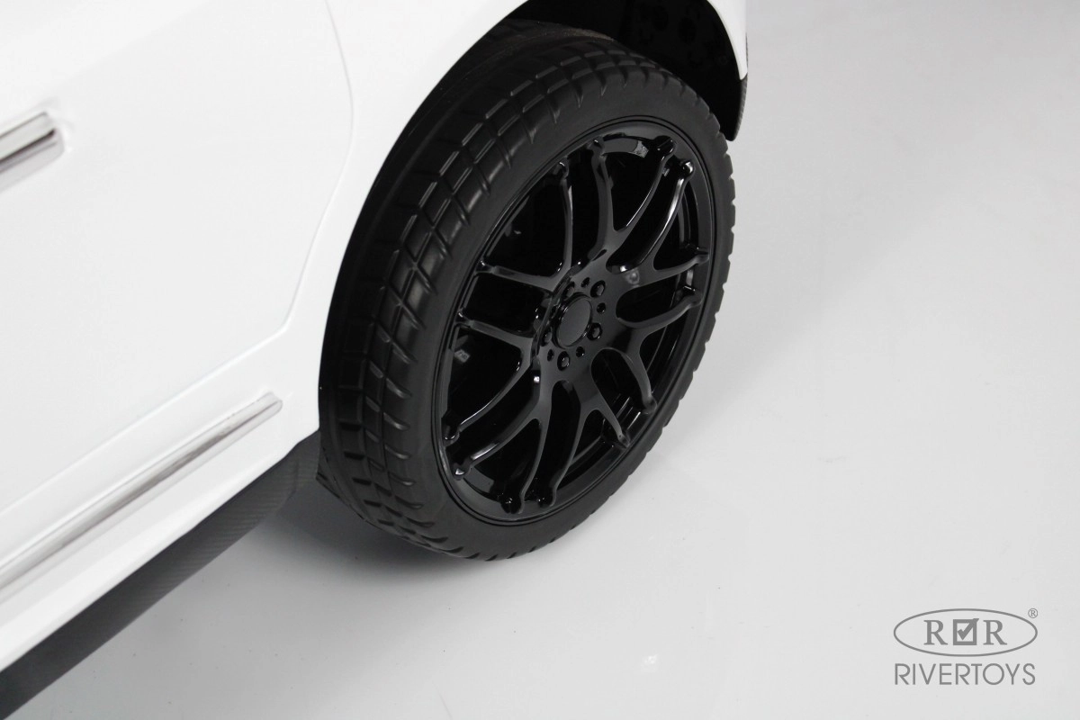 Детский электромобиль RiverToys K111PX белый ugp9hvsge4l3txy761h6ahojkbd99yr0