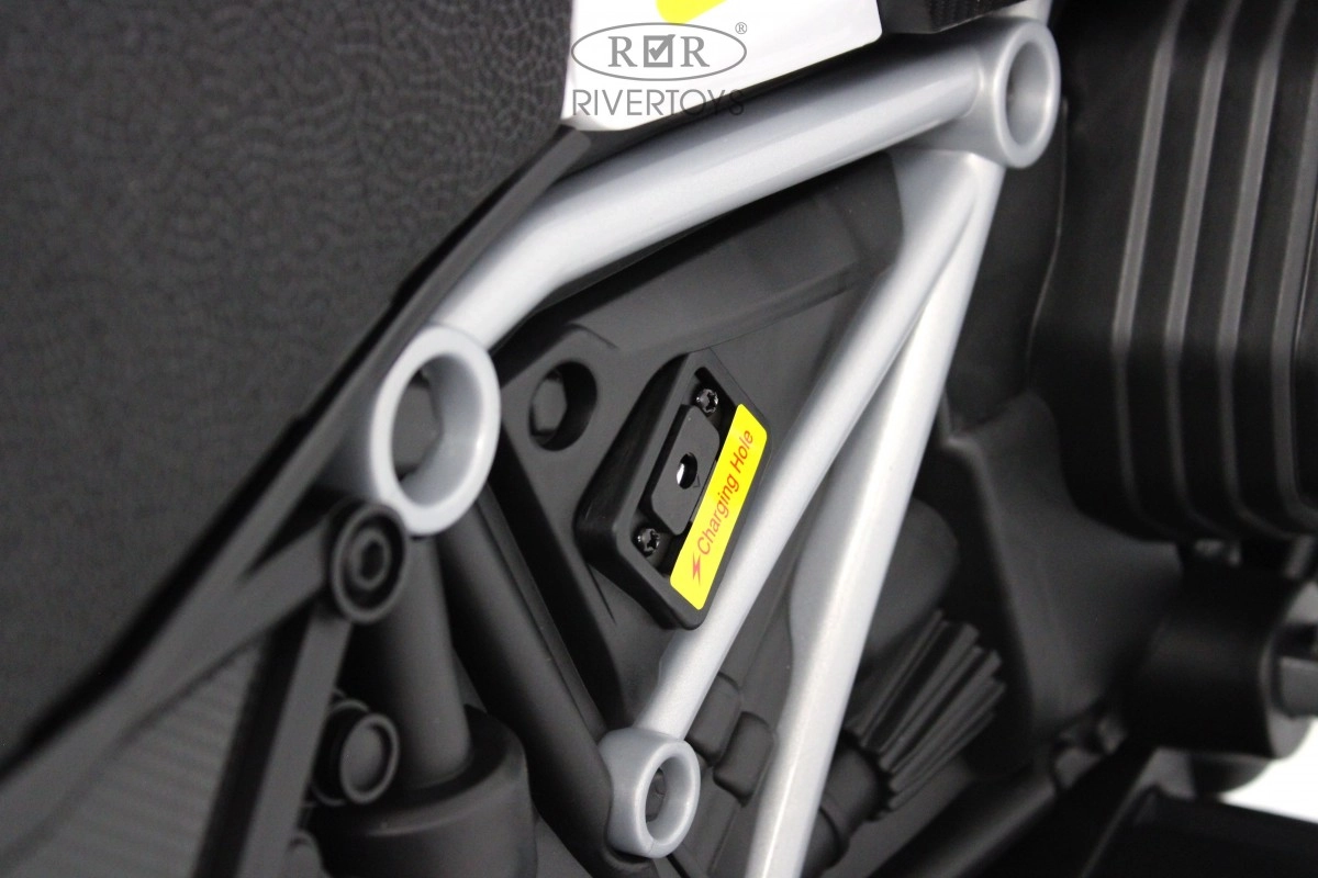 Детский электромотоцикл RiverToys М111БХ белый blopbj4iergbcmf1qyt1u1s8llh2fk4t