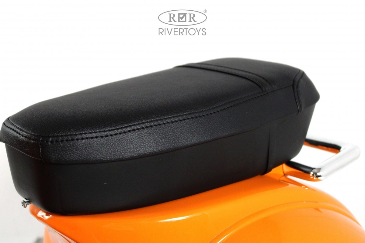 Детский электроскутер RiverToys VESPA M888MM оранжевый h8ruwy590yrrrqx80b3m4oryqj8wdbfr