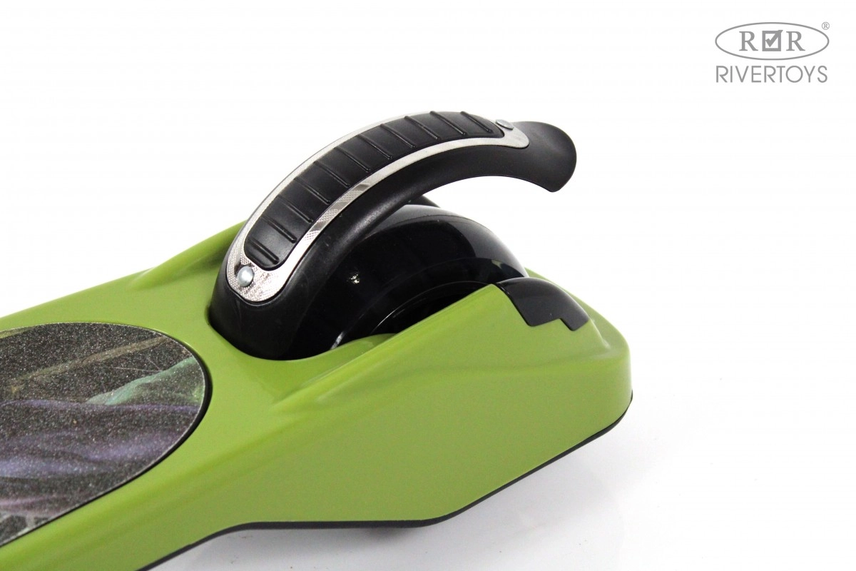 Детский самокат RiverToys HB-Q3 зеленый gjpp1j46fvwj5cdhwoi4pvrl7pxcu364
