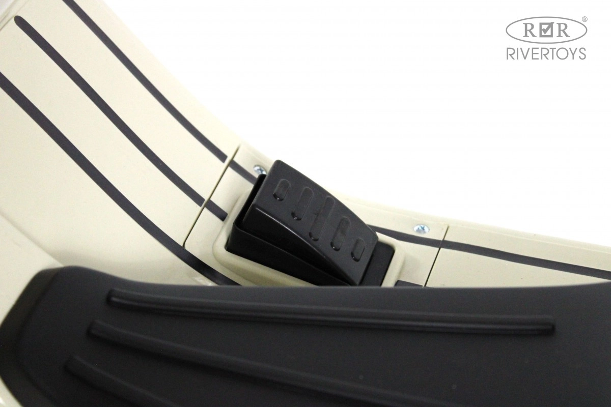 Детский электроскутер RiverToys VESPA M888MM серый 1ajmxmtya8cz8qek0mtpehmtqirjd9a4