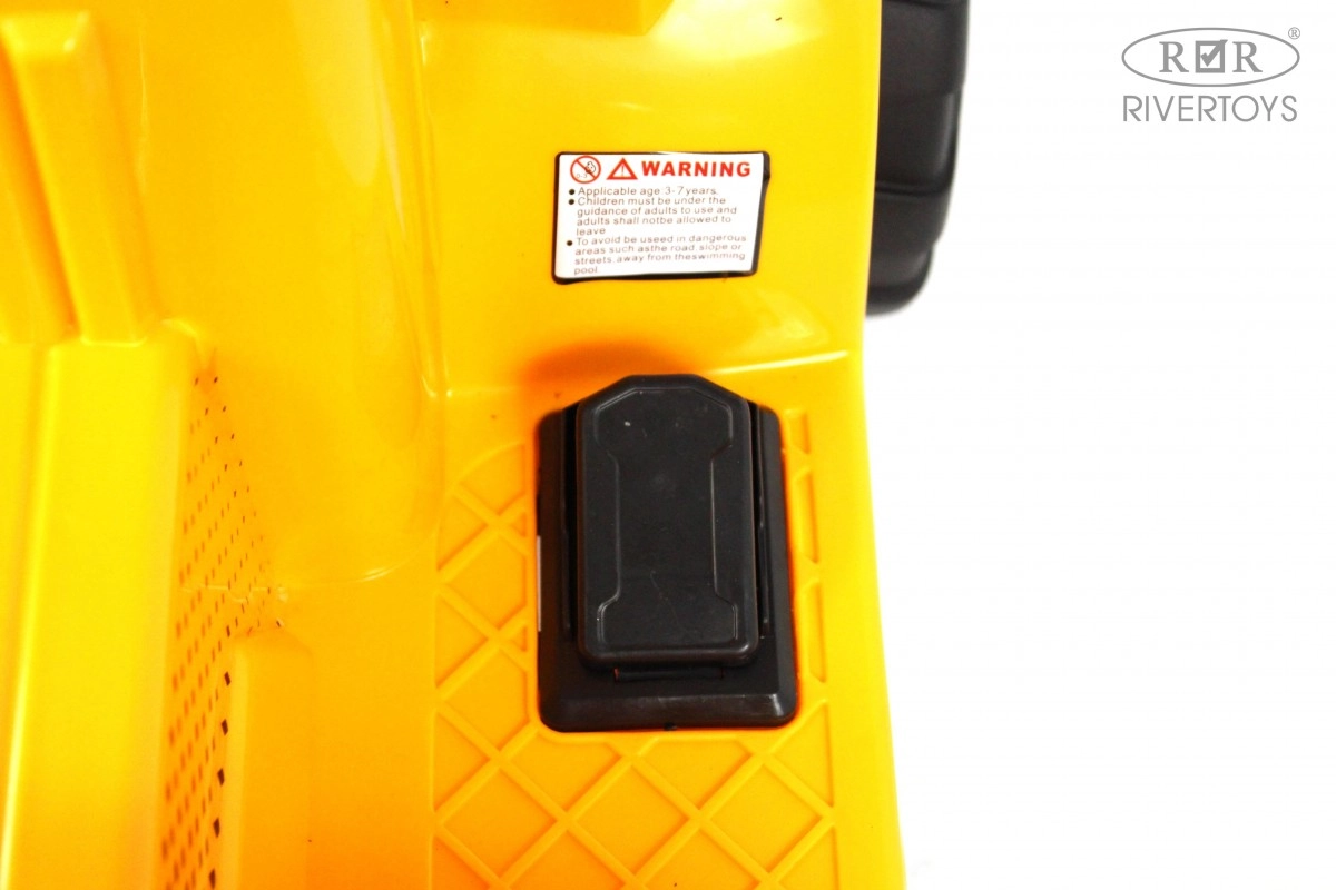 Детский электромобиль RiverToys C004MC желтый r27l9ekpvbus23qzgjgq4qg61ezyo5vb