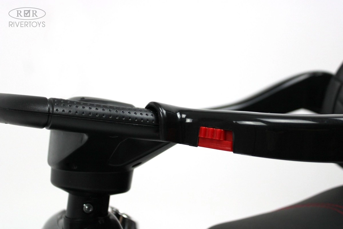 Детская каталка RiverToys Mercedes-Benz GL63 A888AA-M черный 1o0lelt4nays2w941qxio7n2p8bcz7zd