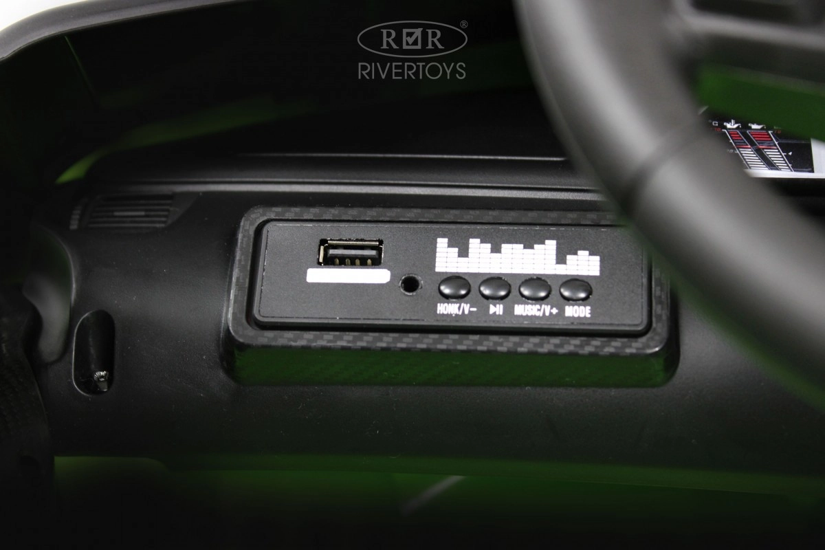 Детский электромобиль RiverToys K888PX белый 1uyrtt0et2r4nd4vvt4fqwuav58oakvr