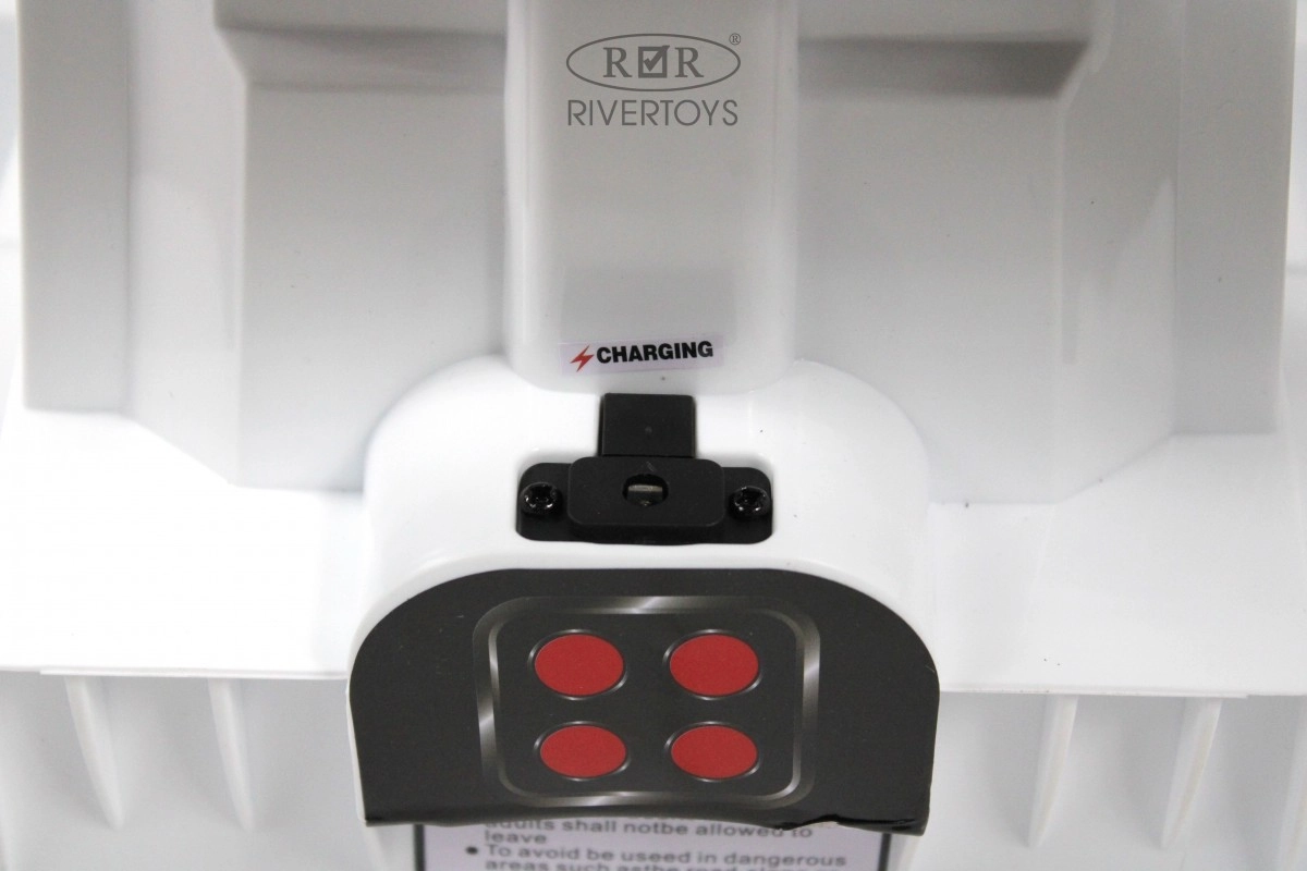 Детский электромобиль RiverToys K008PX белый p9lz75f72o9aad1bfq95plpj454bklv4