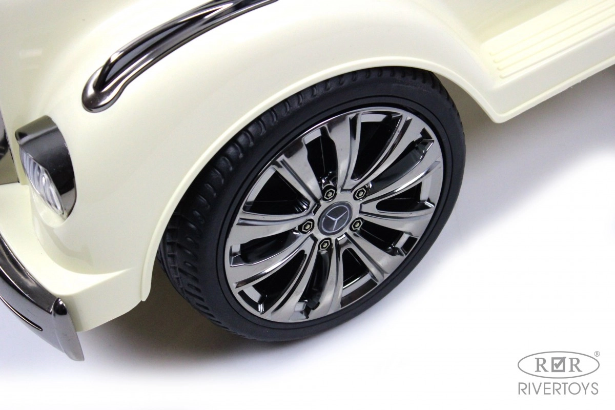 Детский толокар RiverToys Mercedes-AMG 300S G300GG белый 01ysp7u3wqccp2epm41ssgxw02ldkka2