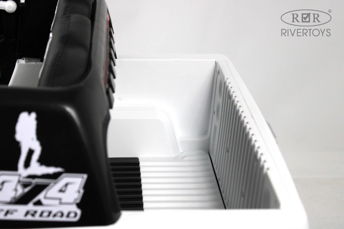 Детский электромобиль RiverToys Toyota Tundra G444GG белый 165z6mrjhckdg86432zwpbbiiidktw9t