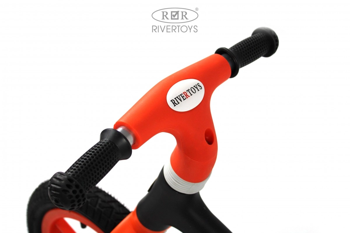 Детский беговел RiverToys HB-001 черный 17c8t3c5r3yoowwj5estvs0xqzfaw2lk