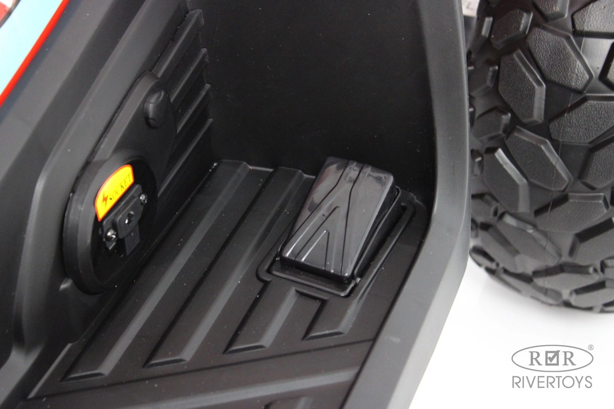 Детский электроквадроцикл RiverToys McLaren JL212 P111BP красный x3iqh22t6auo6ixhj1subvi260hn2oor