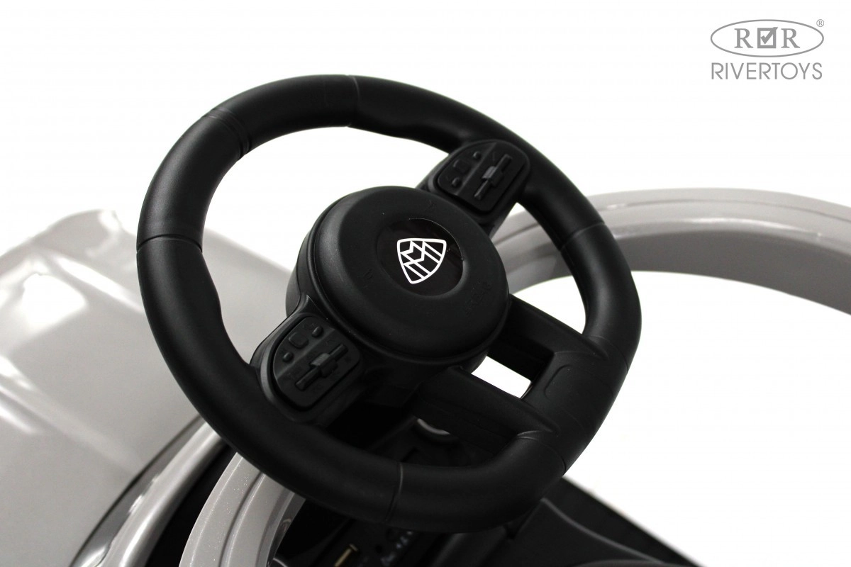 Детский толокар RiverToys Z003ZZ-A серый p20kew33ejnyrha3d220odne3fk10er8