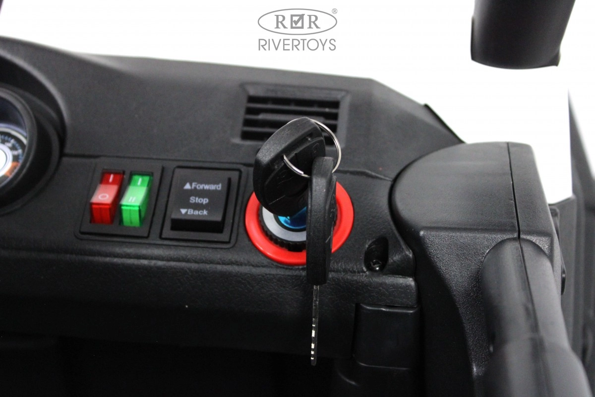Детский электромобиль RiverToys C111CC белый 4x42sibgr4luhn0te7m1pjr1snp1d273