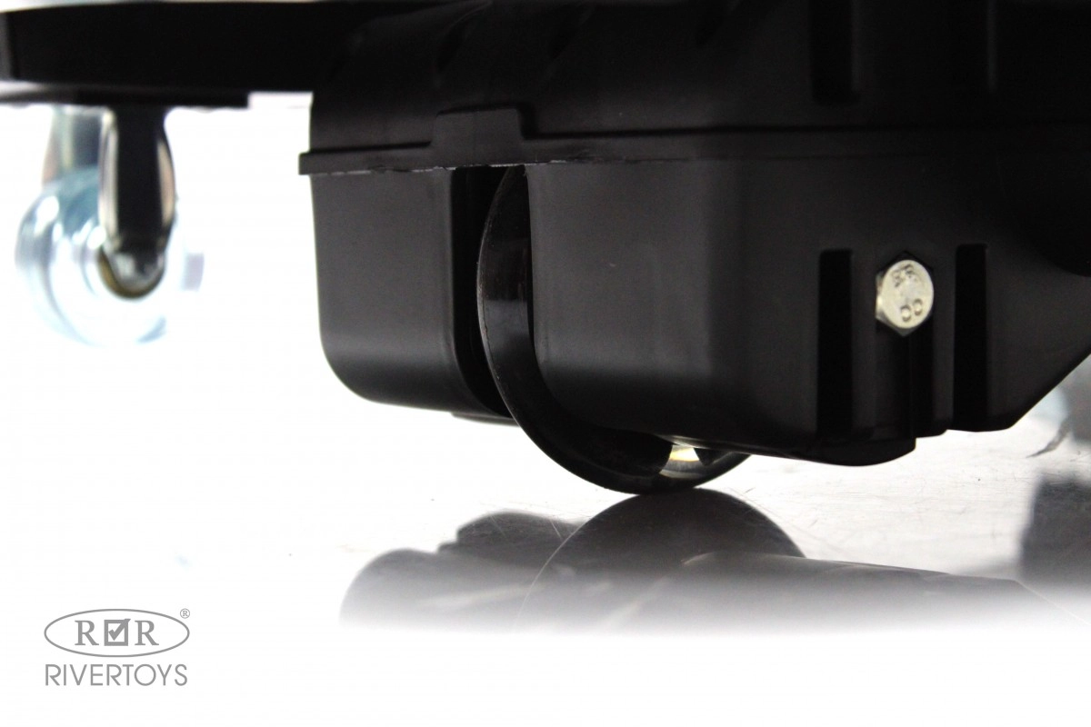 Детский электромобиль RiverToys K009PX белый vjpyyvg2ki4uxd234odvosrr1y7doqly