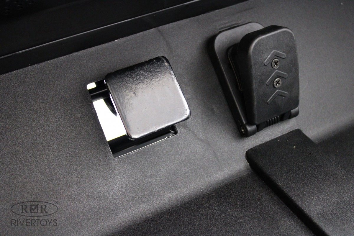 Детский электромобиль RiverToys M222MM белый pkdkej1hl0k19pbq21099i3j31bj0y81