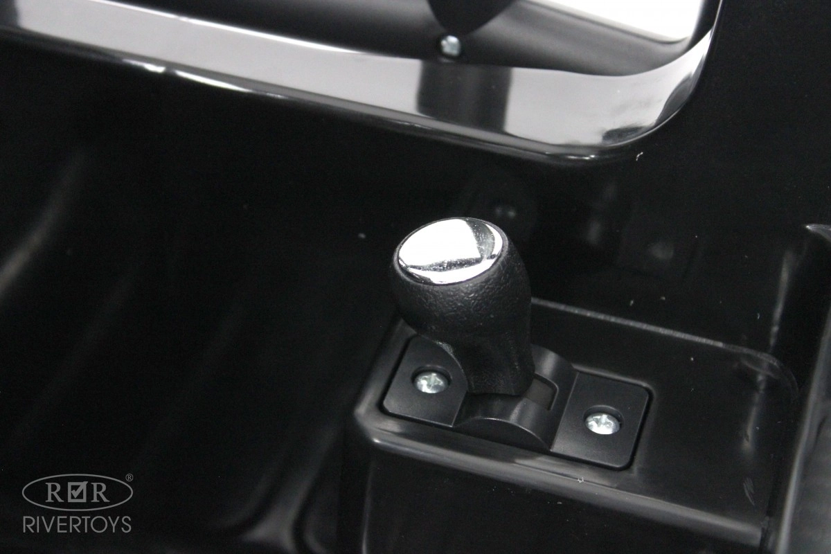 Детский электромобиль RiverToys T222TT 4WD черный o6ucibsicgcmt3z70qk4akcff7tzou96