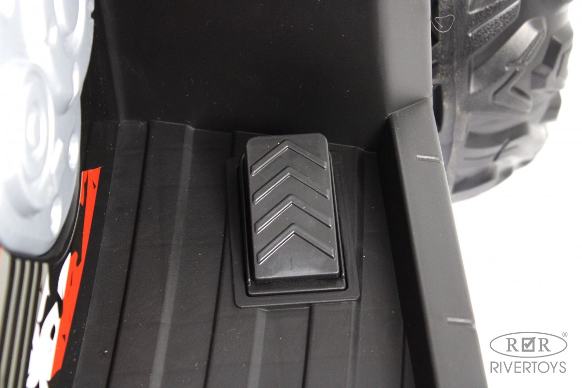 Детский электромобиль RiverToys X999XX белый pwacwukhy8ywlspbieyjnn12vnv055p7