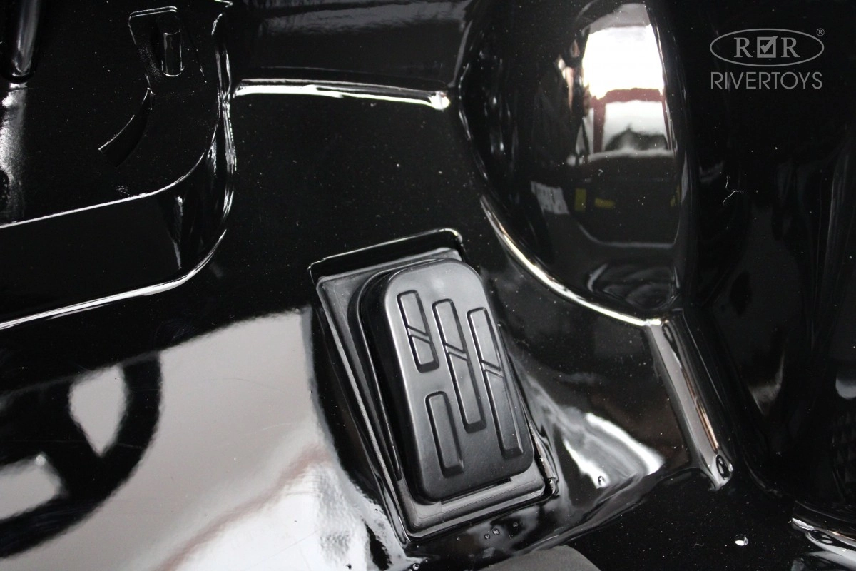 Детский электромобиль RiverToys М444БХ черный глянец nzpve8pfh8gzjym9ivzh1u910tubj1oz