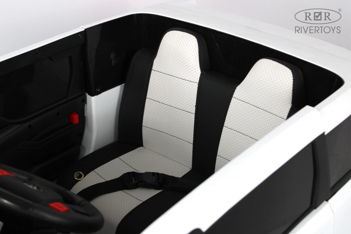 Детский электромобиль RiverToys K555AM белый edetbjani5zrn8d14huqauaxmo1nzbez