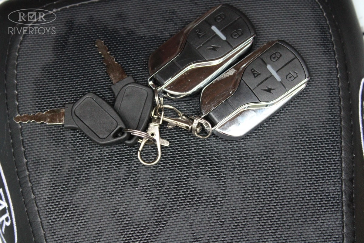 Детский электроквадроцикл RiverToys MIKA LUX белый Spider b7s0c9ycsx44qg12n8jxtdkjq9q9wpe4