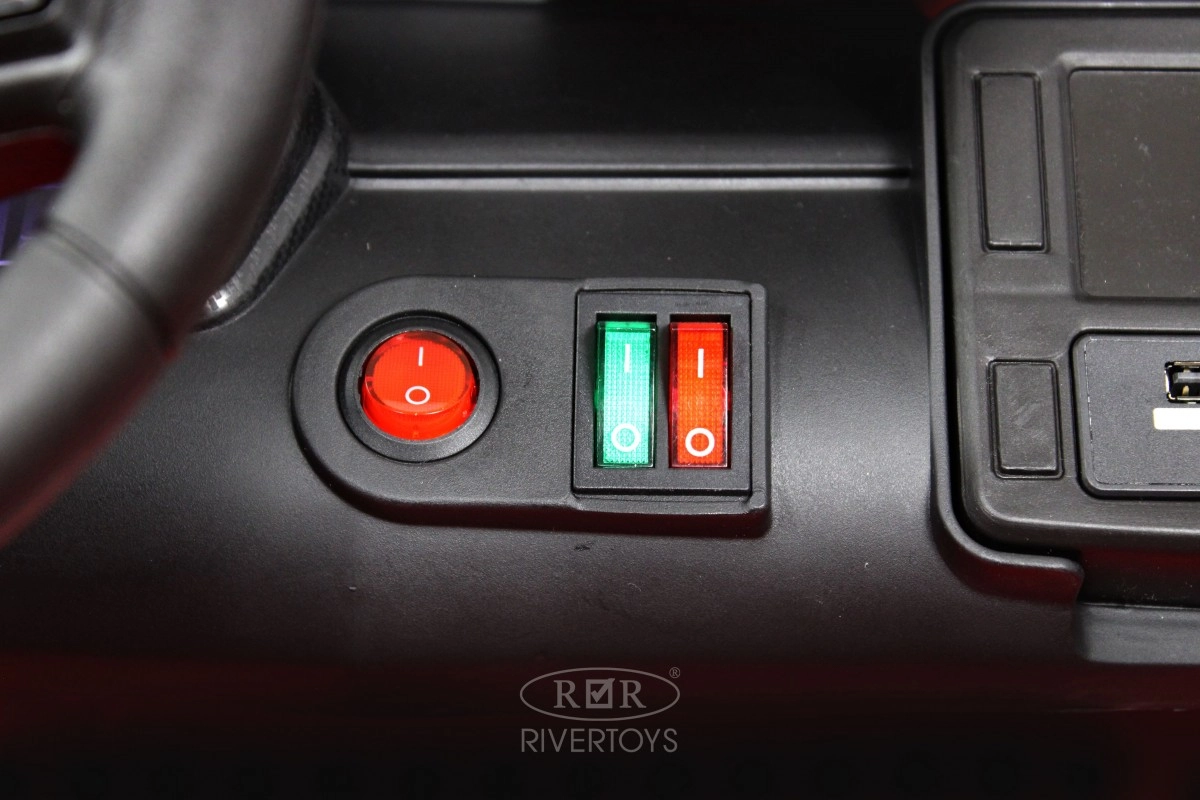 Детский электромобиль RiverToys K999PX зеленый f16u63sowrzgwch5j9avv77k9actl3ki