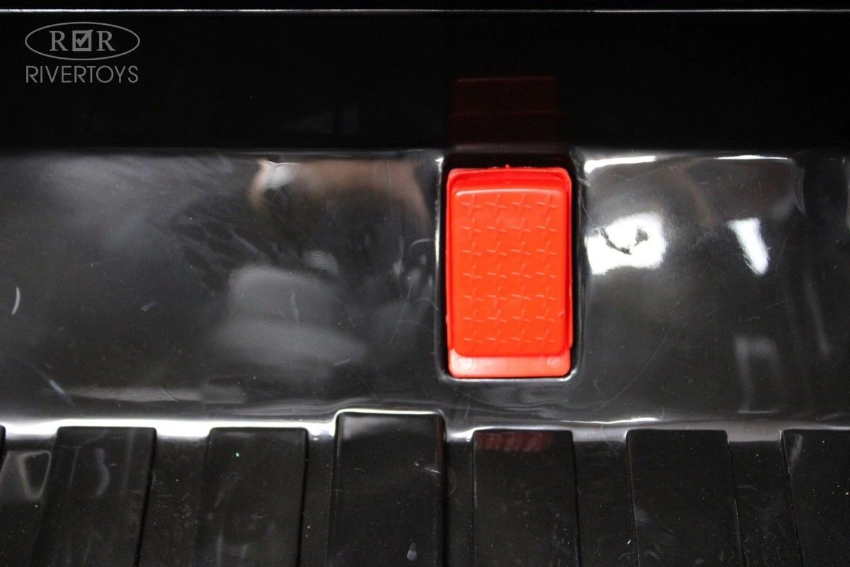 Детский электромобиль RiverToys Mercedes-AMG G63 (S307) черный 8xfi7zq3ep3f3xjk0rcy42la1k9i9963